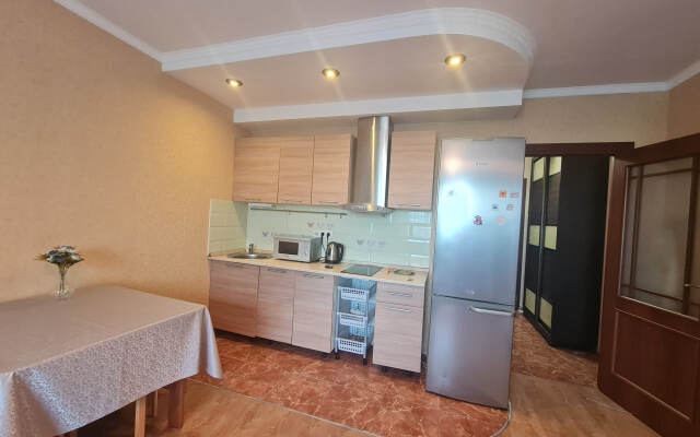 Na Ulitse Kuryzhova 16 Flat