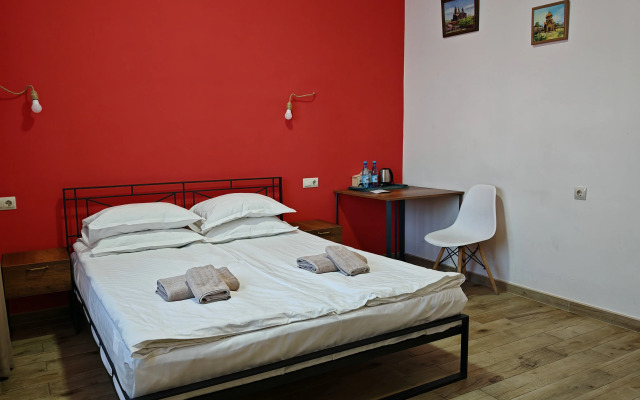 Blur Inn Gallery Hotel