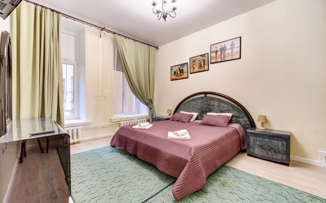 na Marata, 8, kv. 2 Guest Rooms