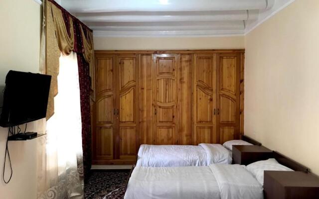 Firuza Guest House