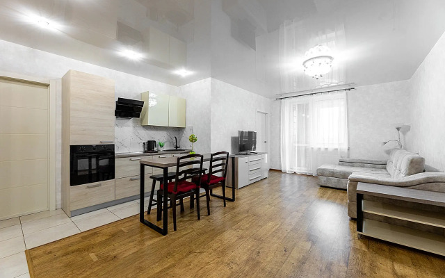 Na Ilyyanskoy 4 Flat