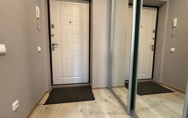 V Zhk Tsentralny Flat