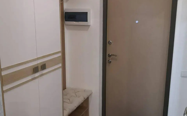 Novaya i uyutnaya odnokomnatnaya Flat