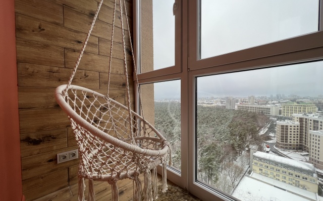 s Shikarnym Vidom na Park s Vysokogo Etazha Rumer Apartments