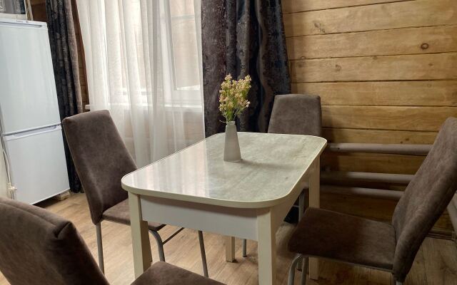 Udacha Dlya 7-Kh Gostey Hotel