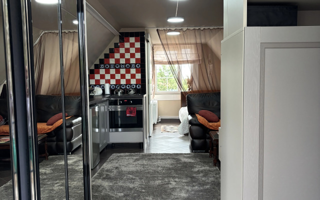 Частный дом Уютная студия