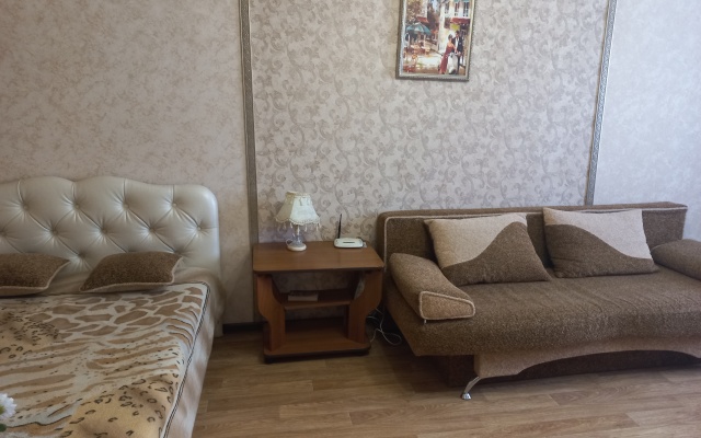 Na Ulitse Akademika Krylova 7 Apartments