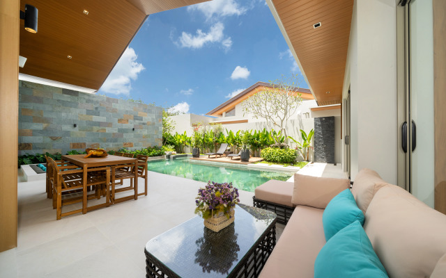 Luxury villa Bangtao with a Tropical Garden Villa