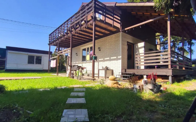 Pri Baze Otdykha Private house