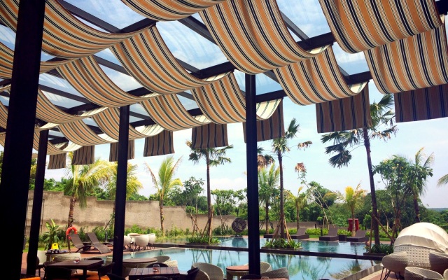 Harper Purwakarta Hotel
