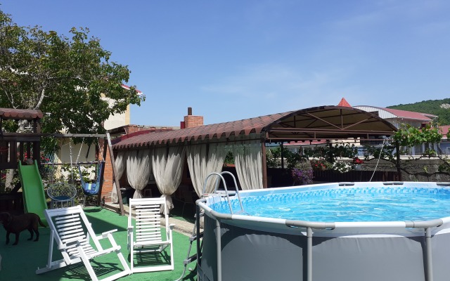 Usadba Agat Guest House