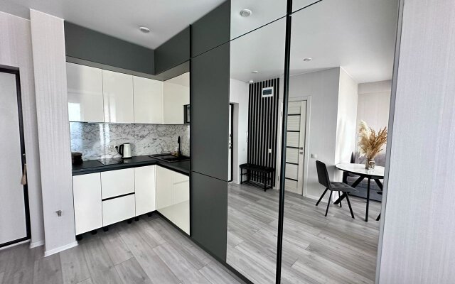 Lux Black&White  Apartments