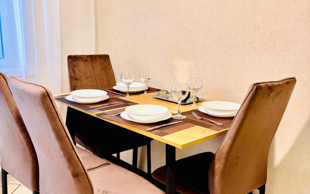 Квартира Просторная 2хкомнатная возле метро