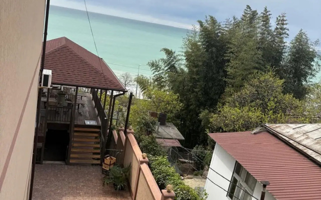 Dezhavyu Guest house