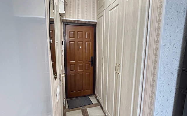 Ell Apartments