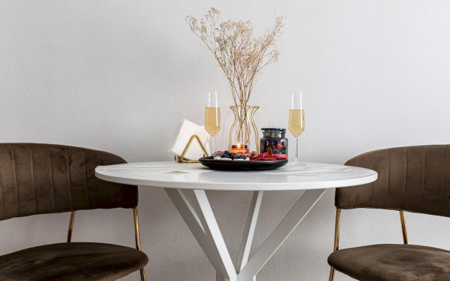 Ye. Studiya Dmitrovskiy Park Flat