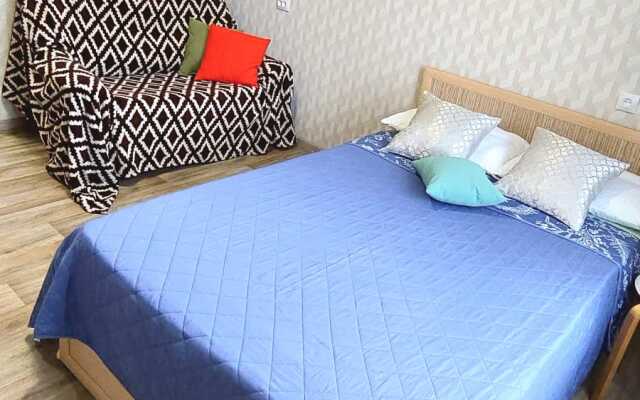 Komfortny Ekonom v Zelenoy Rosche Flat