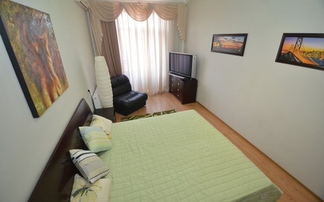 Apartment in the city center on Sobornaya 2