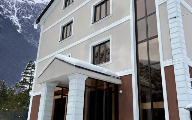 Chetyre Sezona Terskol Guest house