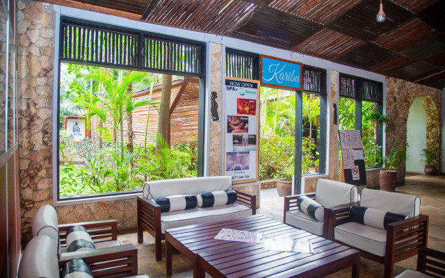 Курортный отель Serene Beach Resort