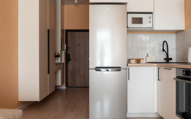 S Balkonom I Vidom Na Gory Flat