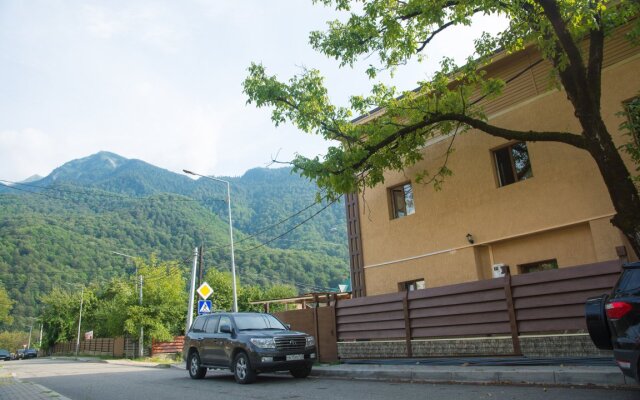 Na Polyane Guest house