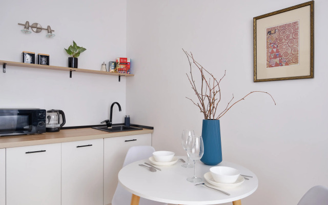 Апартаменты RentPlaza на 31 Этаже