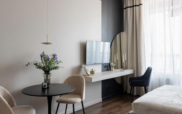 Merino Home Violet Apartments