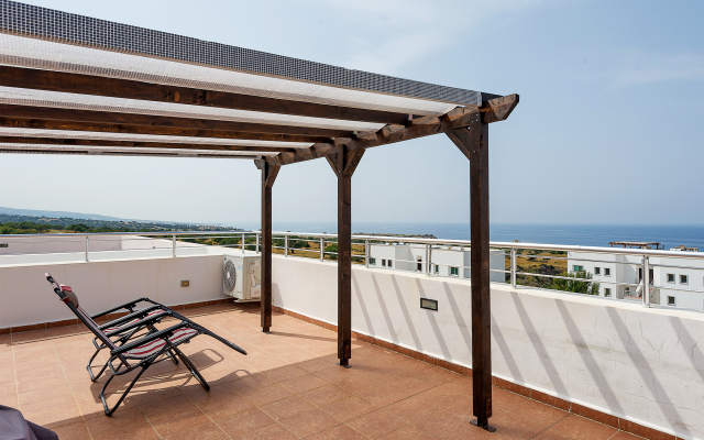 Joya Cyprus Moonlight Penthouse Apartments