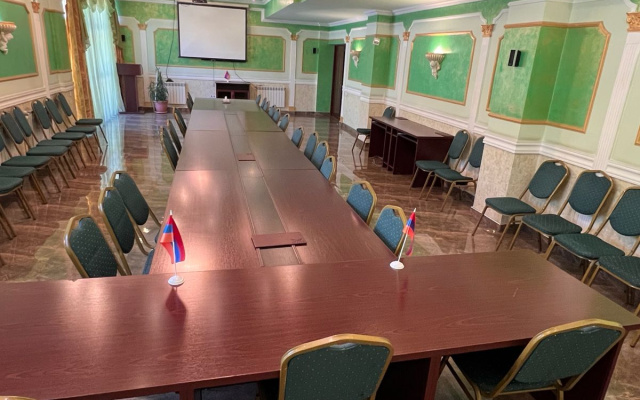 Отель The House Goris