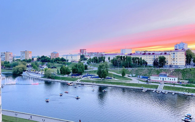 S Sovremennym Remontom I Bytovoy Tekhnikoy Flat