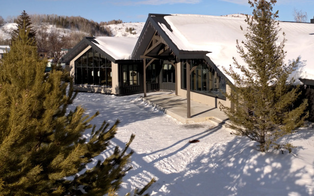 Шале Altai Mountains Resort