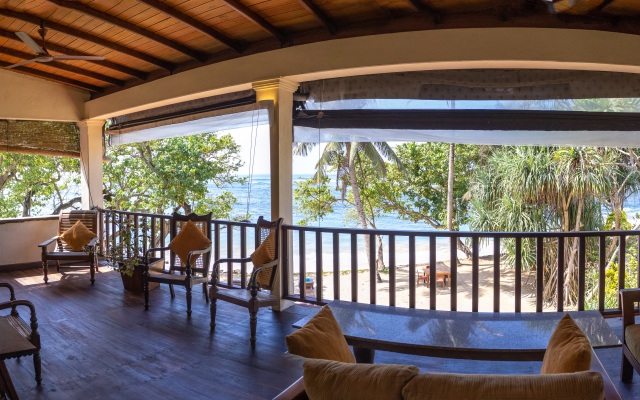 South Point Abbey 4 bedroom beach front Villa