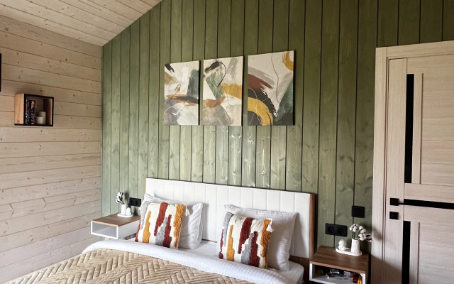 Частный дом в березах