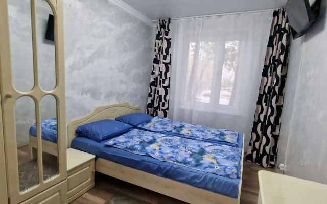 2-Kh Komnatnaya Posutochno Planernaya Flat