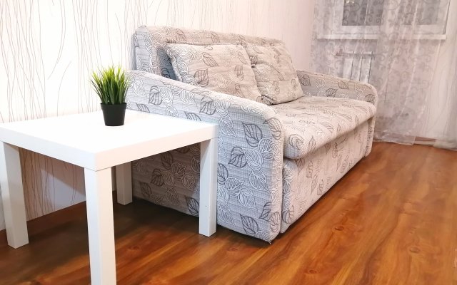 M7 Pervomayskaya 14 Apartments