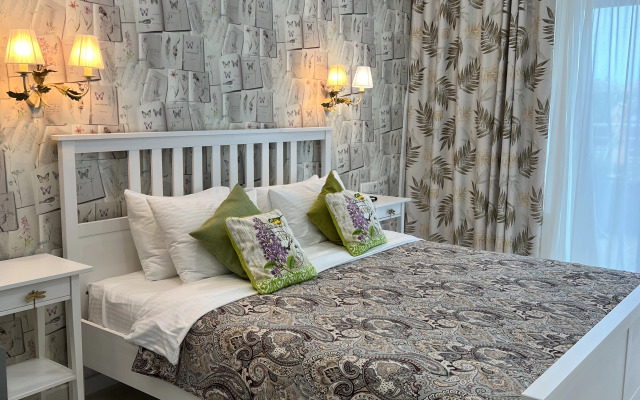 Апартаменты Олива с зоной патио и отдельной спальней