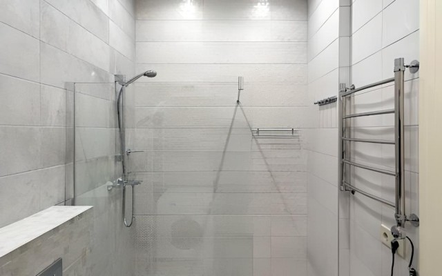 S Dizajnerskim Remontom Na 65 Let Pobedyi Apartments
