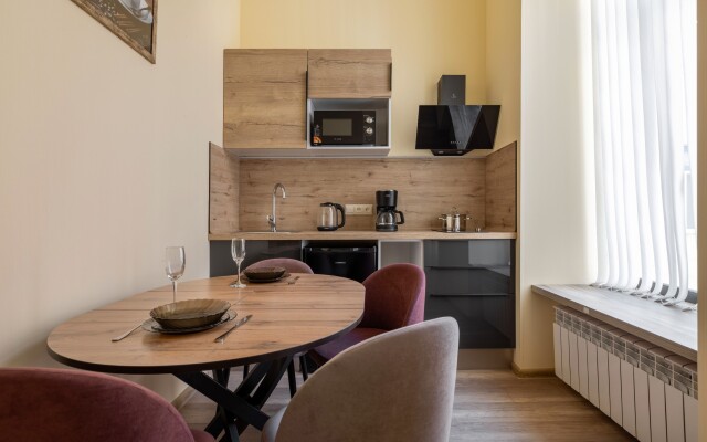 One-Room R&B Apartments on Nevsky 23