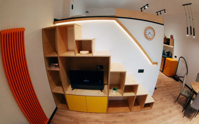 Квартира Дизайнерская с Отдельным Входом на Петроградке