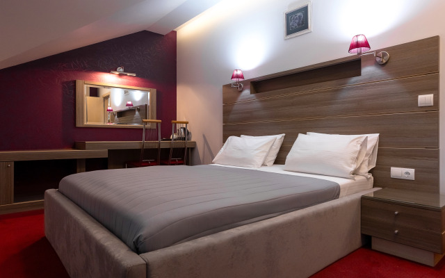 Villa Lana Mini-hotel