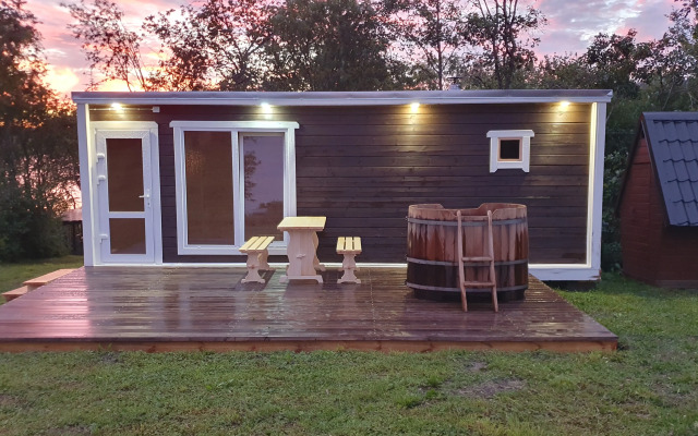 Khizhina U Ozera Guest house
