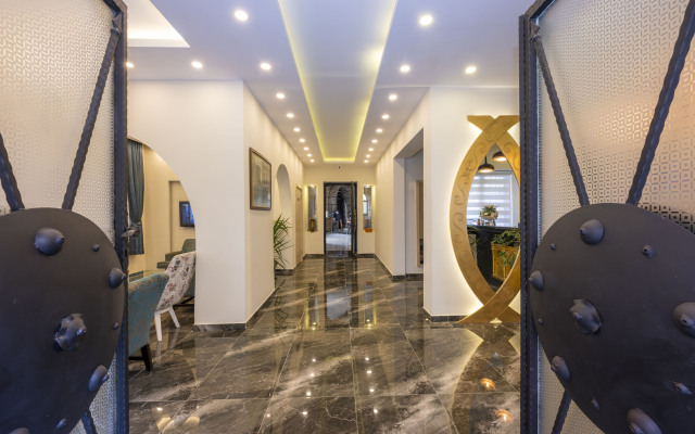 Legend Tulip Hotel