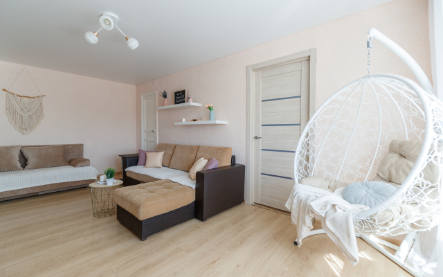 Просторная Двухкомнатная Квартира на 6 Гостей Проспект Октября 101 Театр Кукол