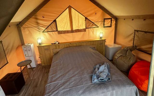 Zooglemping V Tulskoy Oblasti Glamping