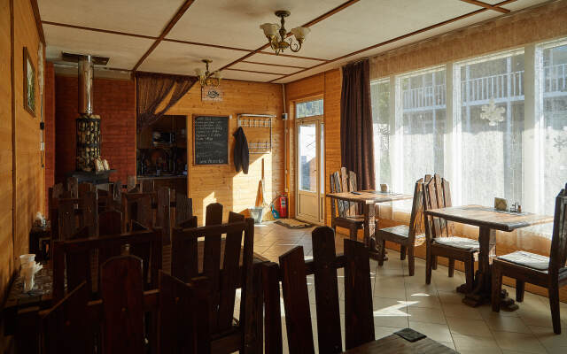 Alina Guest House