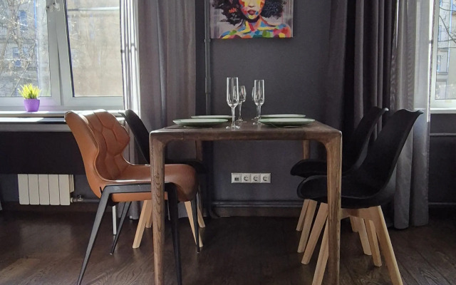 Dvukhkomnatnaya Ryadom S Pokrovkoy Flat