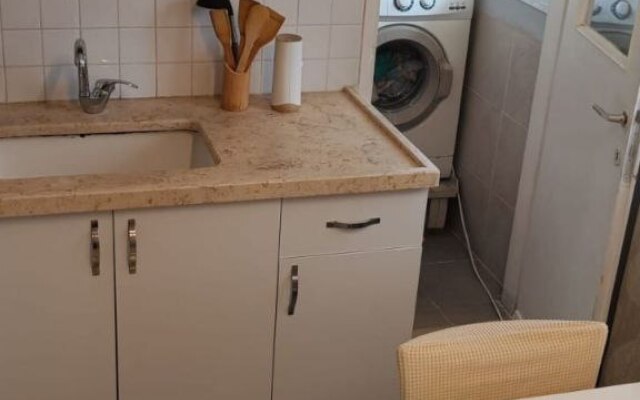 U Sredizemnogo Morya Apartments