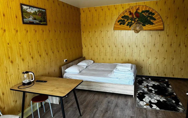 S Otdelnymi Nomerami Guest house