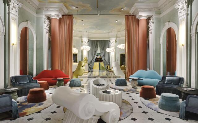 Leon's Place Hotel